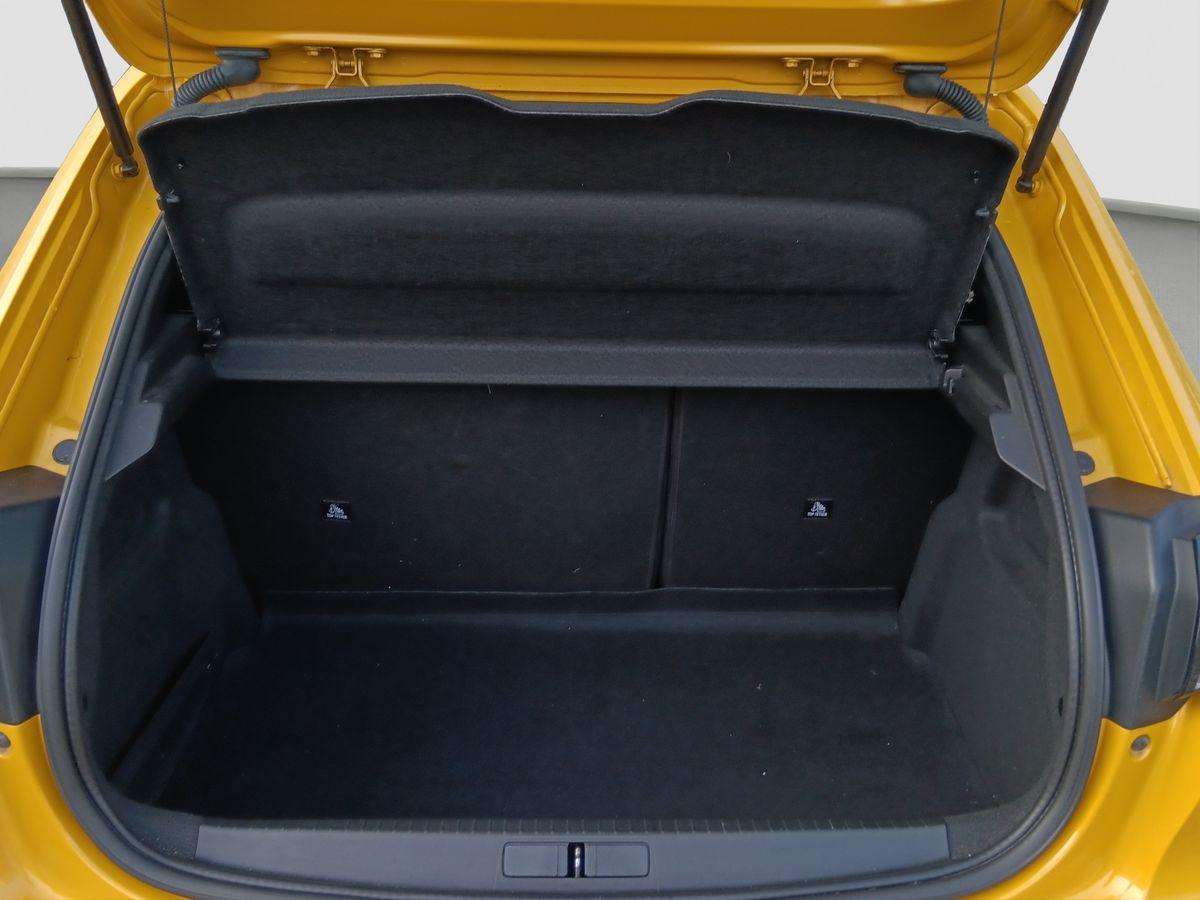 Fahrzeugbild eines Peugeot e-208