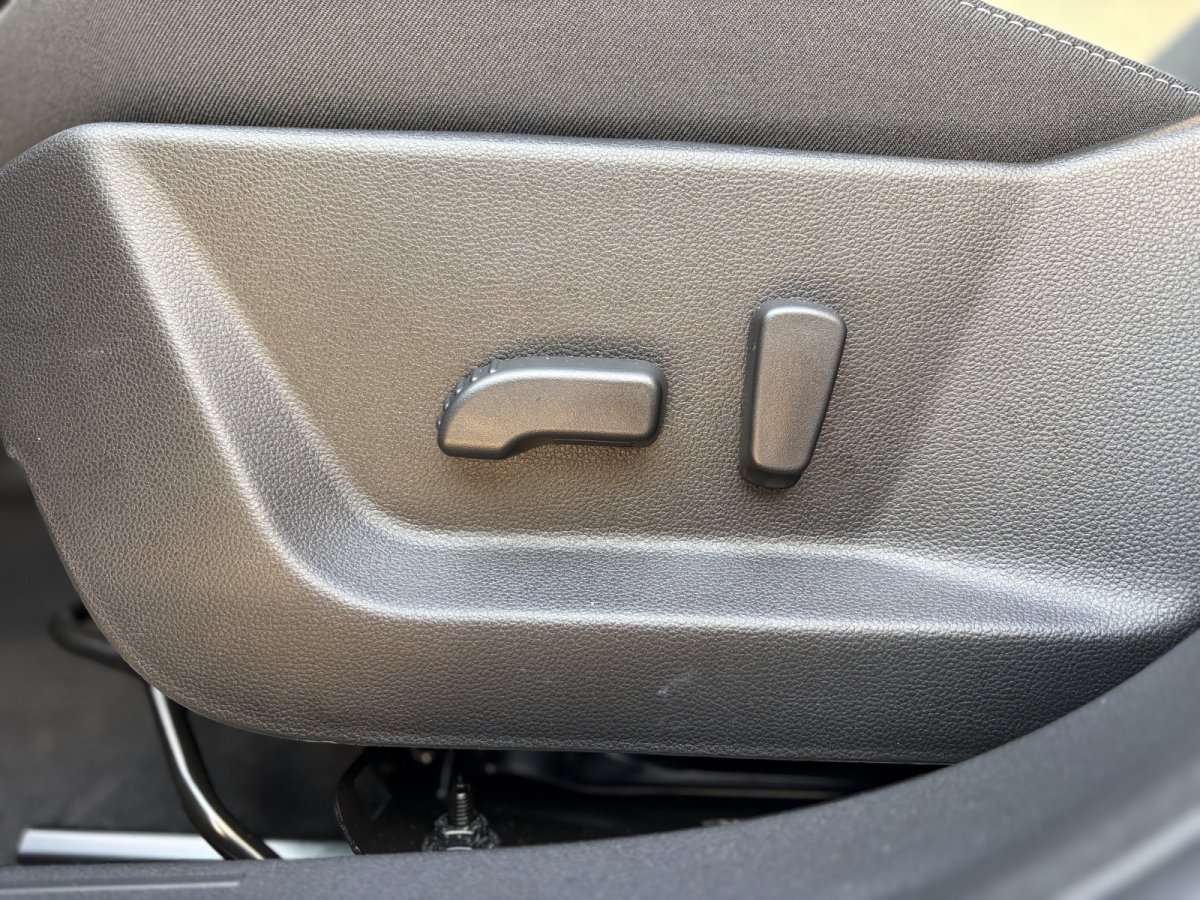 Fahrzeugbild eines Dacia Bigster