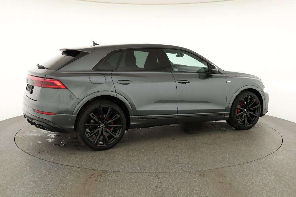 Fahrzeugbild eines Audi Q8