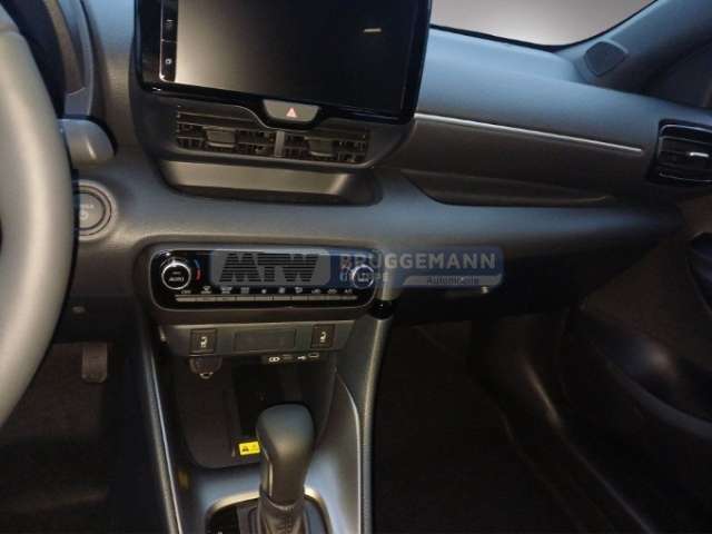 Fahrzeugbild eines Mazda Mazda2 Hybrid