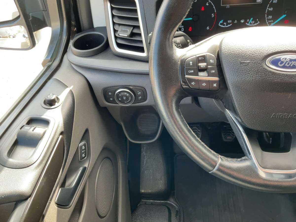 Fahrzeugbild eines Ford Transit Custom