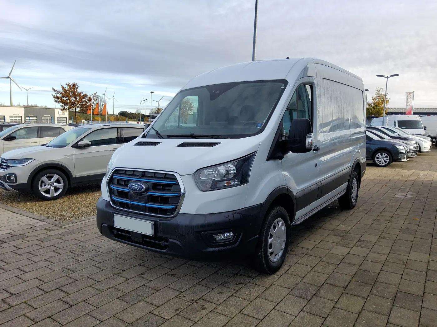 Fahrzeugbild eines Ford Transit