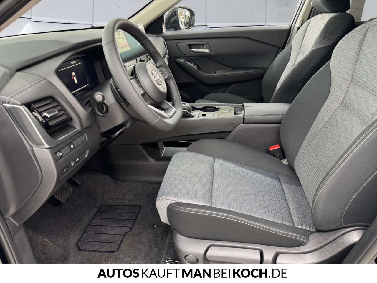 Fahrzeugbild eines Nissan X-TRAIL