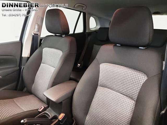 Fahrzeugbild eines Suzuki S-Cross