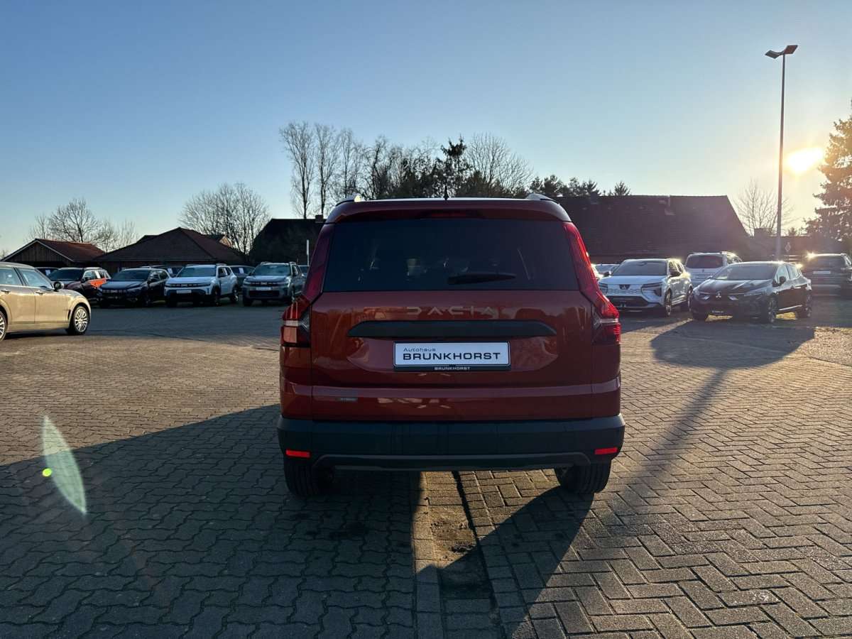 Fahrzeugbild eines Dacia Jogger