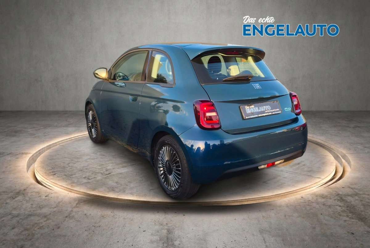 Fahrzeugbild eines Fiat 500