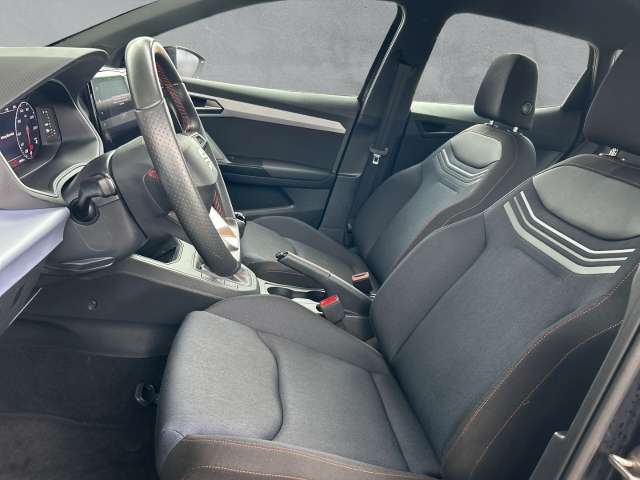 Fahrzeugbild eines SEAT Ibiza