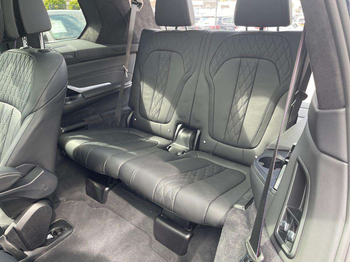 Fahrzeugbild eines BMW X7