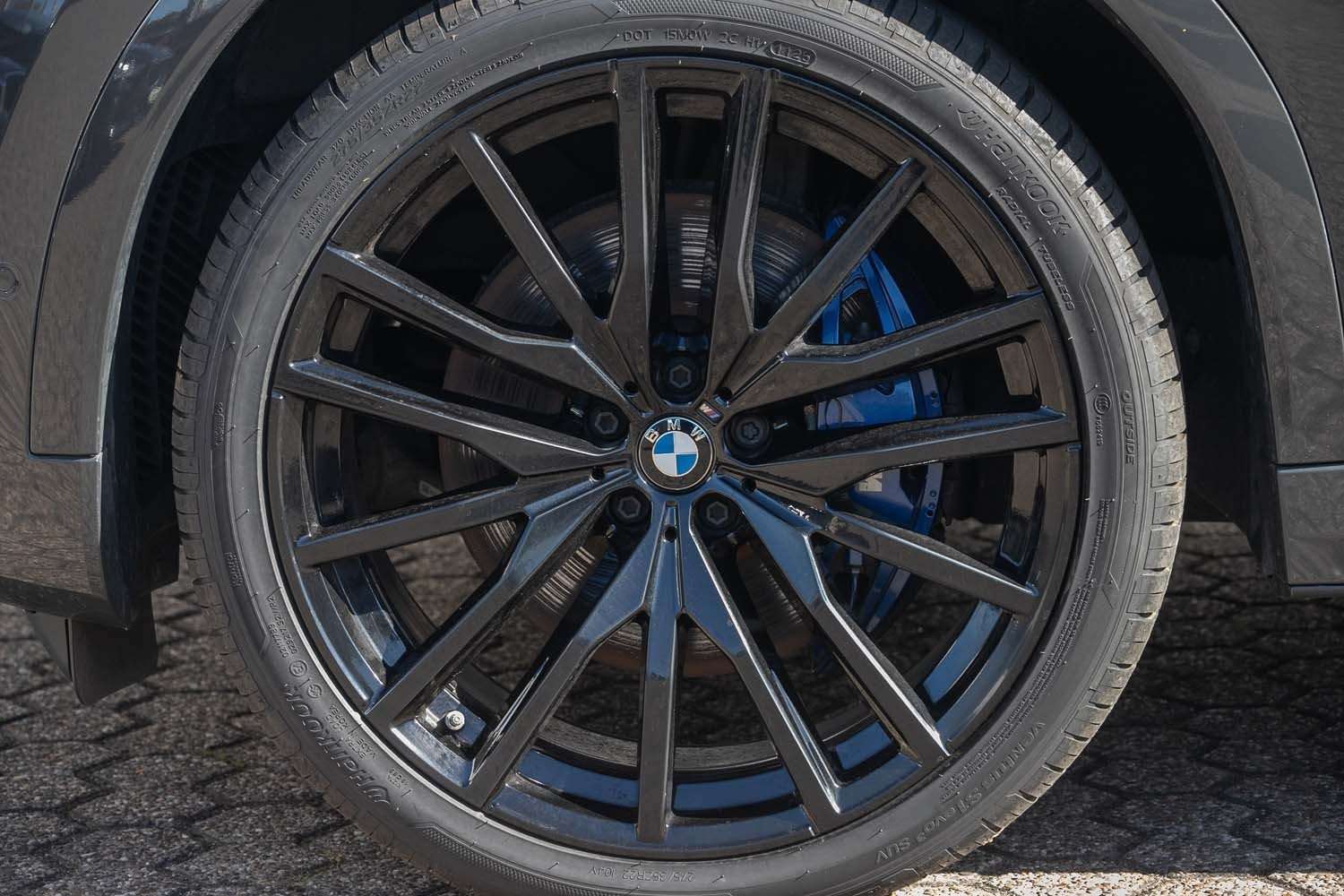 Fahrzeugbild eines BMW X6