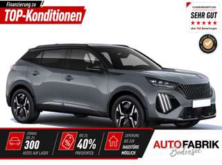 Schräge Frontansicht auf einen Peugeot 2008 , freigestellt