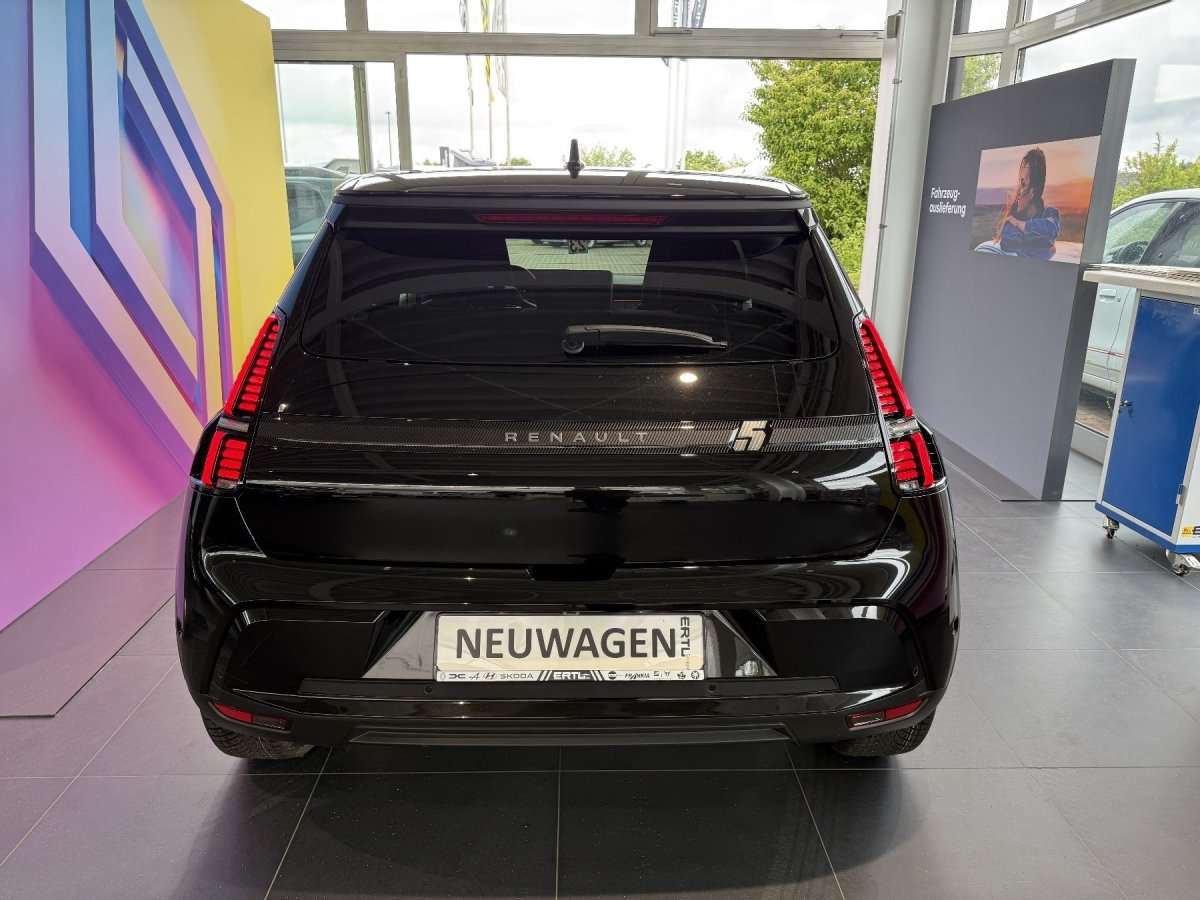Fahrzeugbild eines Renault 5 E-TECH