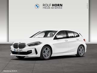 Schräge Frontansicht auf einen BMW 1er-Reihe , freigestellt