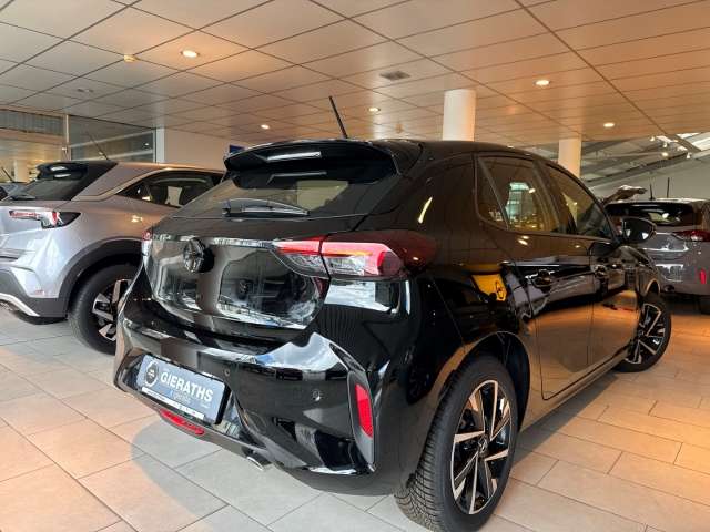 Fahrzeugbild eines Opel Corsa