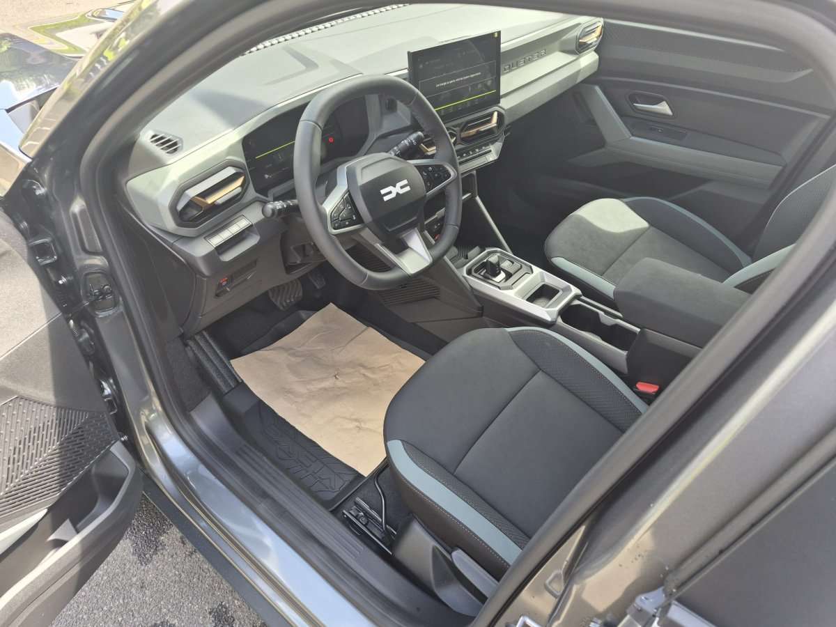 Fahrzeugbild eines Dacia Duster