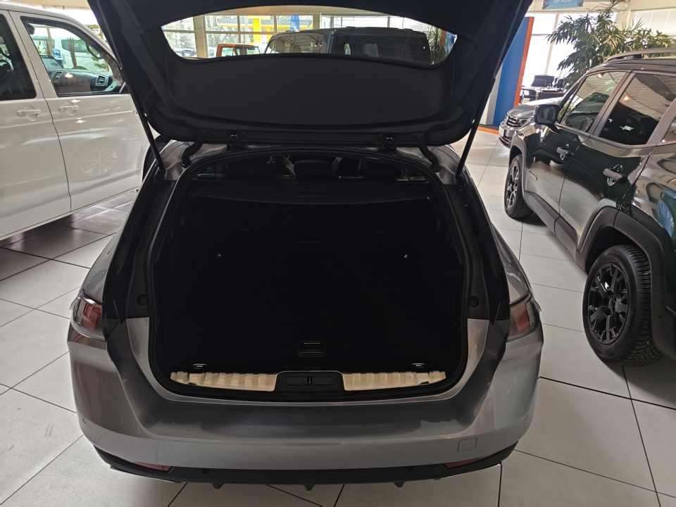 Fahrzeugbild eines Peugeot 508