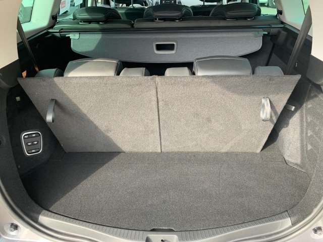 Fahrzeugbild eines Renault Grand Scénic