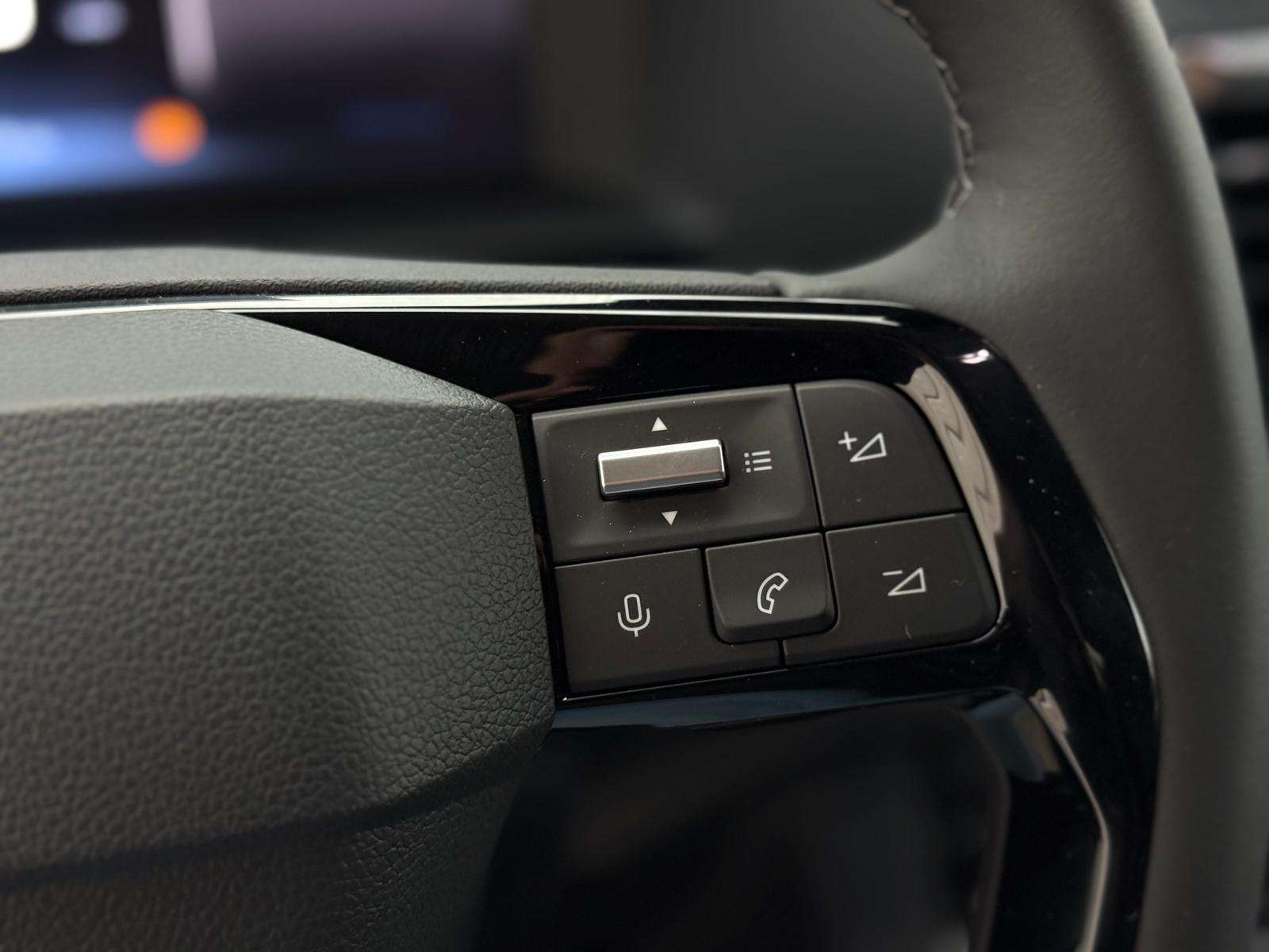 Fahrzeugbild eines Peugeot Traveller