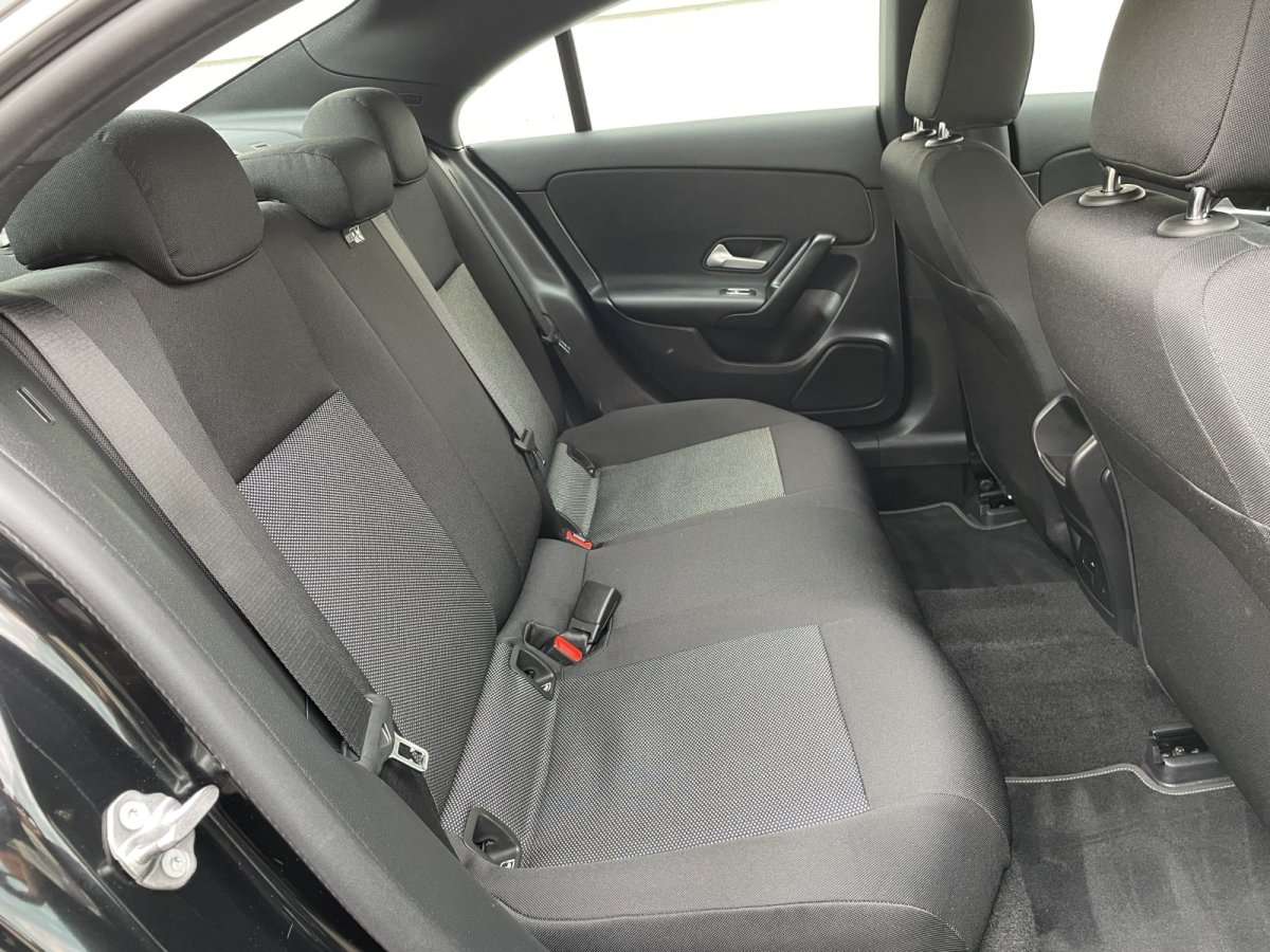 Fahrzeugbild eines Mercedes-Benz CLA