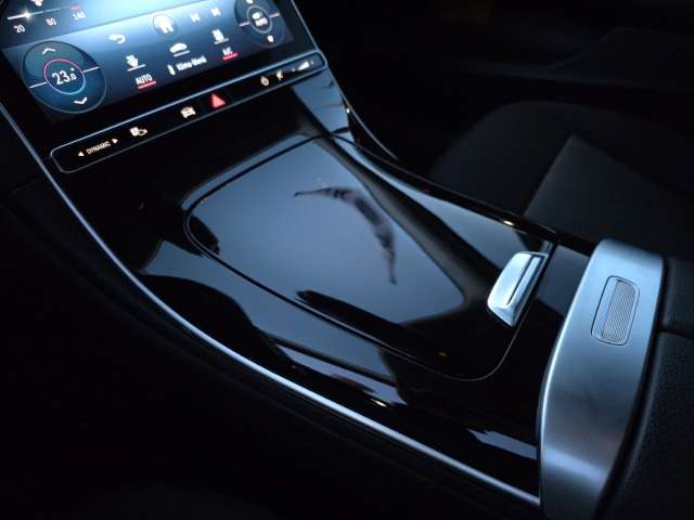 Fahrzeugbild eines Mercedes-Benz C-Klasse