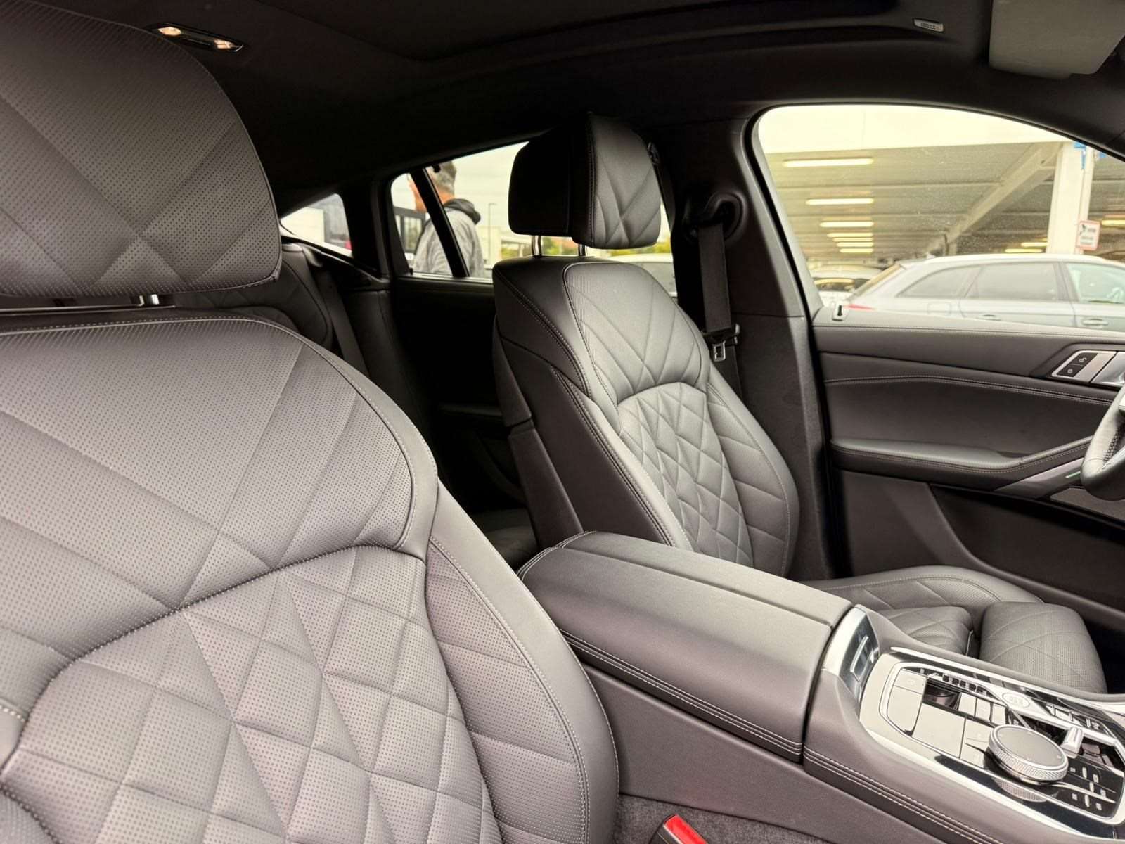 Fahrzeugbild eines BMW X6