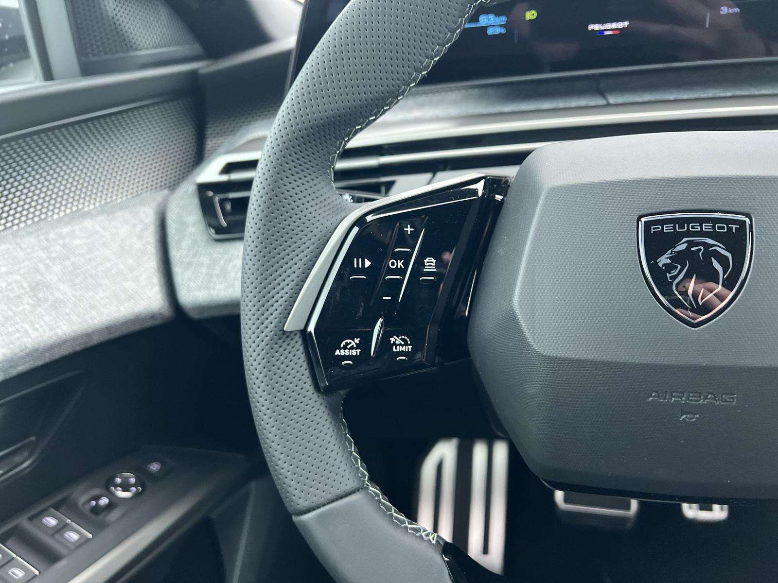 Fahrzeugbild eines Peugeot 5008