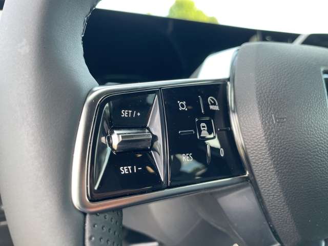 Fahrzeugbild eines Renault Scenic E-TECH