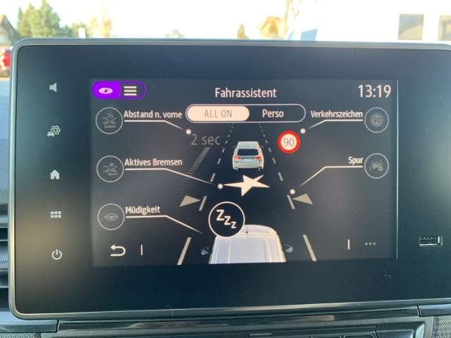 Fahrzeugbild eines Renault Kangoo
