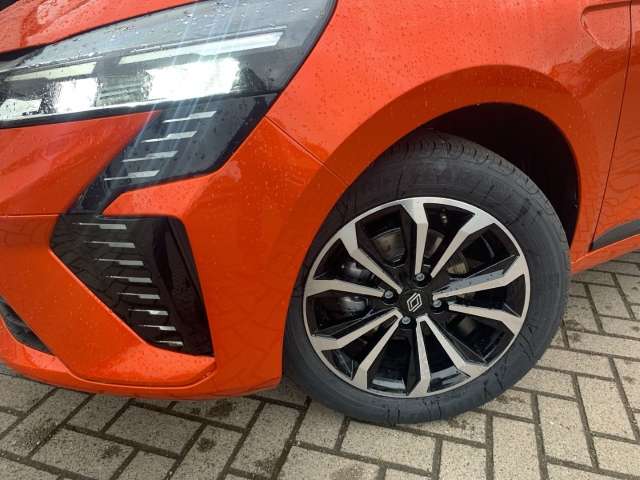 Fahrzeugbild eines Renault Clio