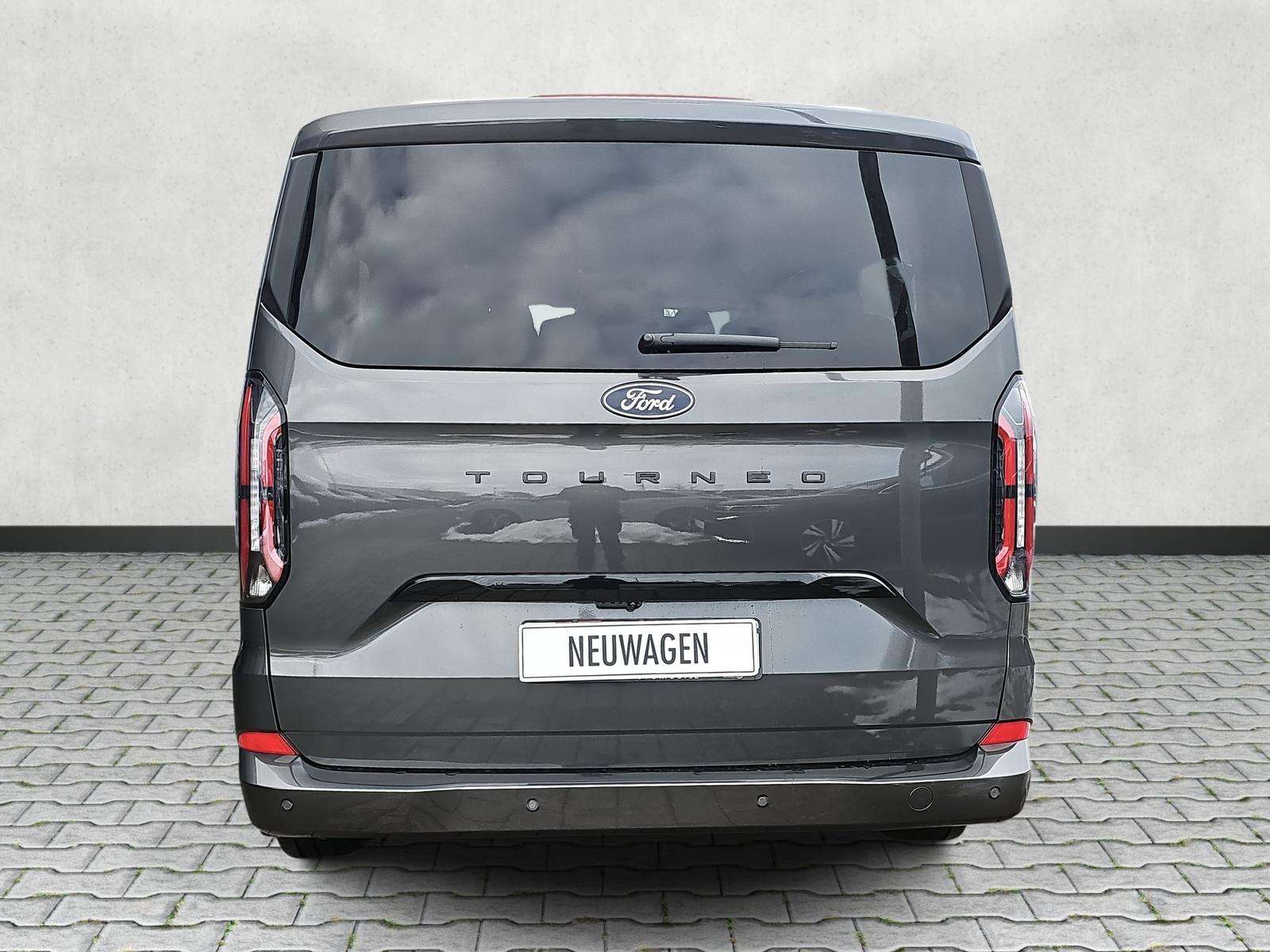 Fahrzeugbild eines Ford Tourneo Custom