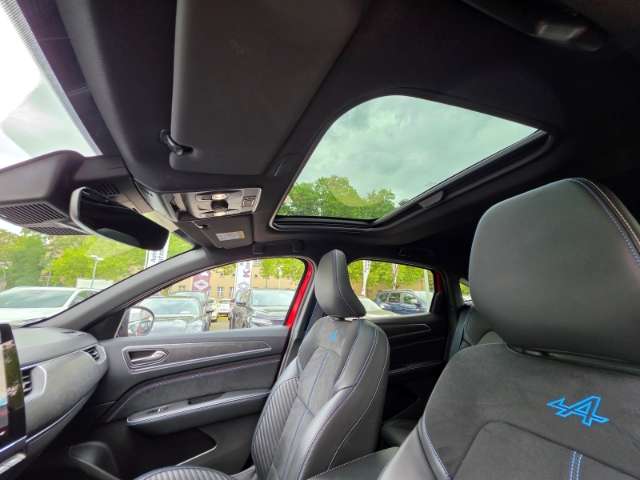Fahrzeugbild eines Renault Arkana