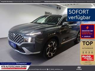 Schräge Frontansicht auf einen Hyundai Santa Fe , freigestellt