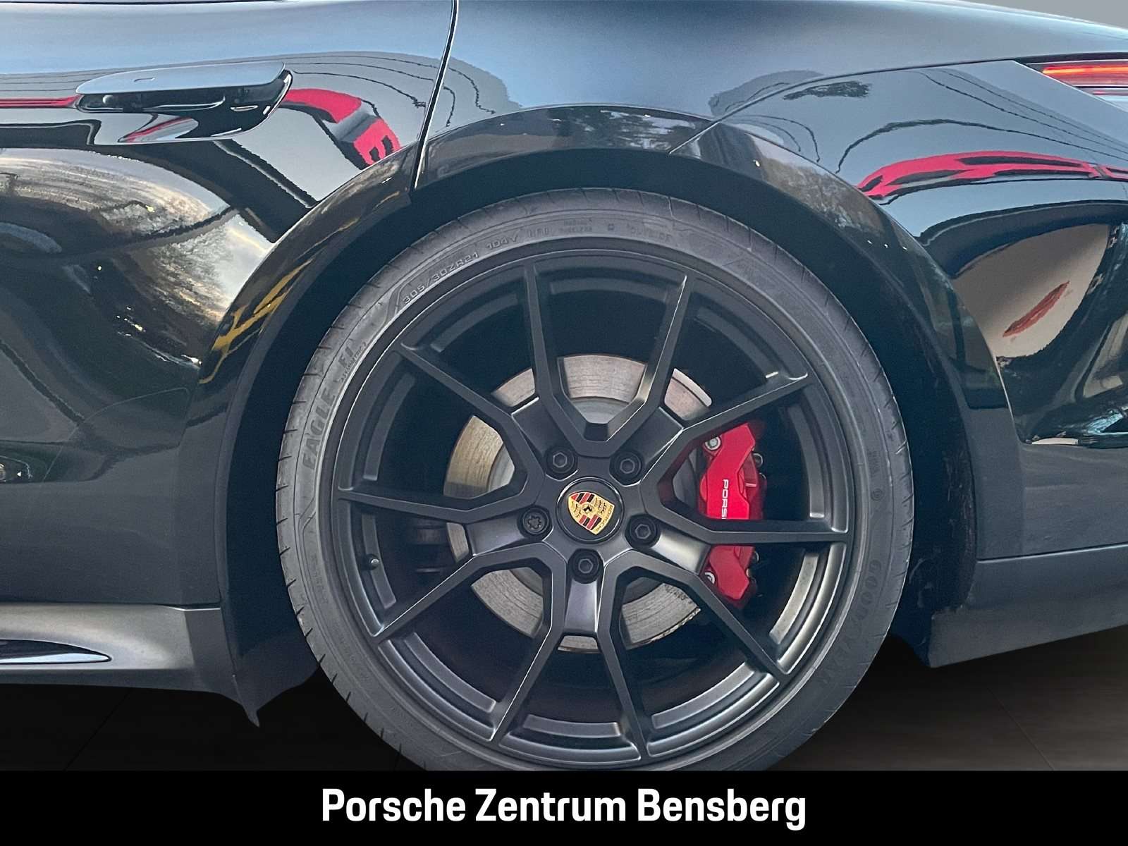 Fahrzeugbild eines Porsche Taycan