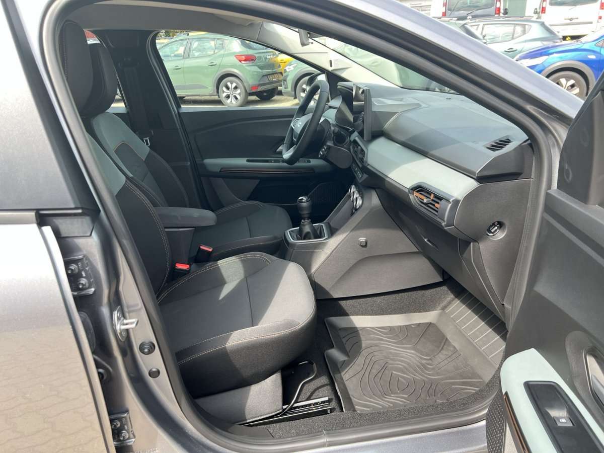 Fahrzeugbild eines Dacia Sandero