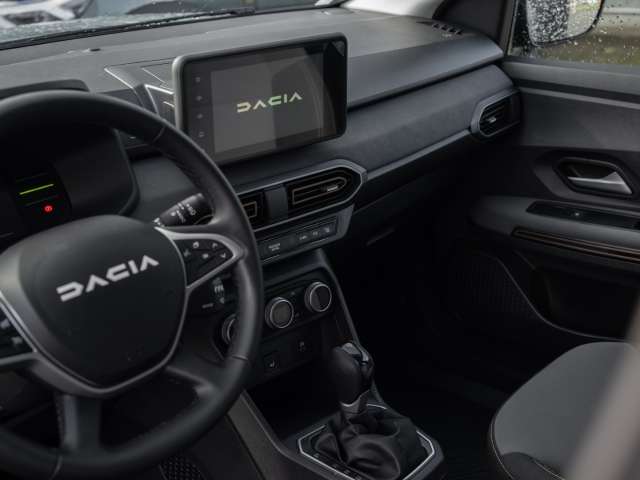 Fahrzeugbild eines Dacia Jogger