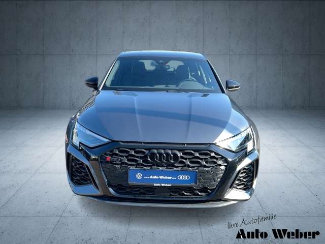 Fahrzeugbild eines Audi RS3