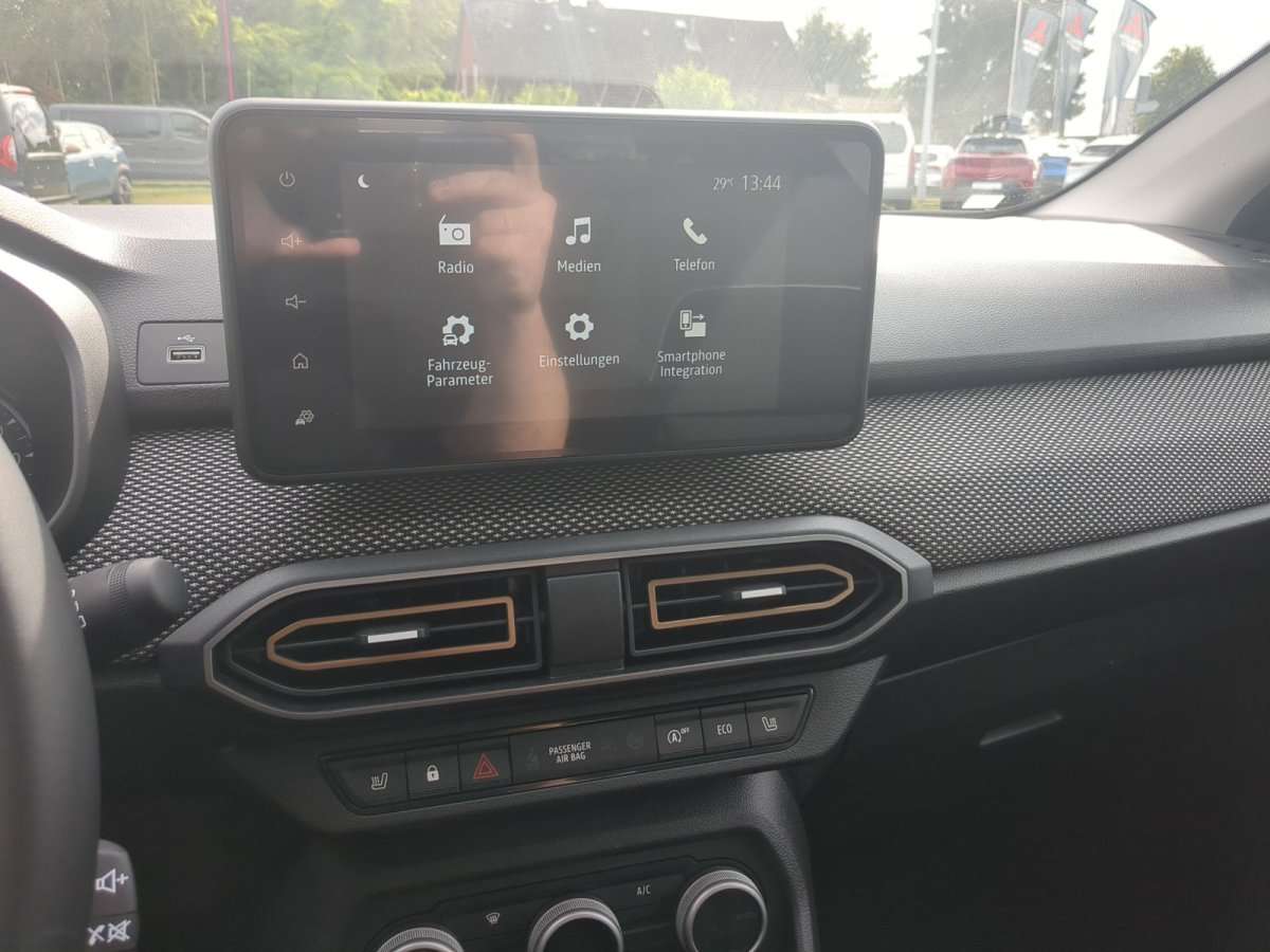 Fahrzeugbild eines Dacia Sandero