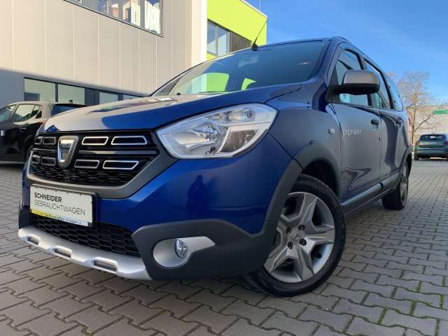 Fahrzeugbild eines Dacia Lodgy
