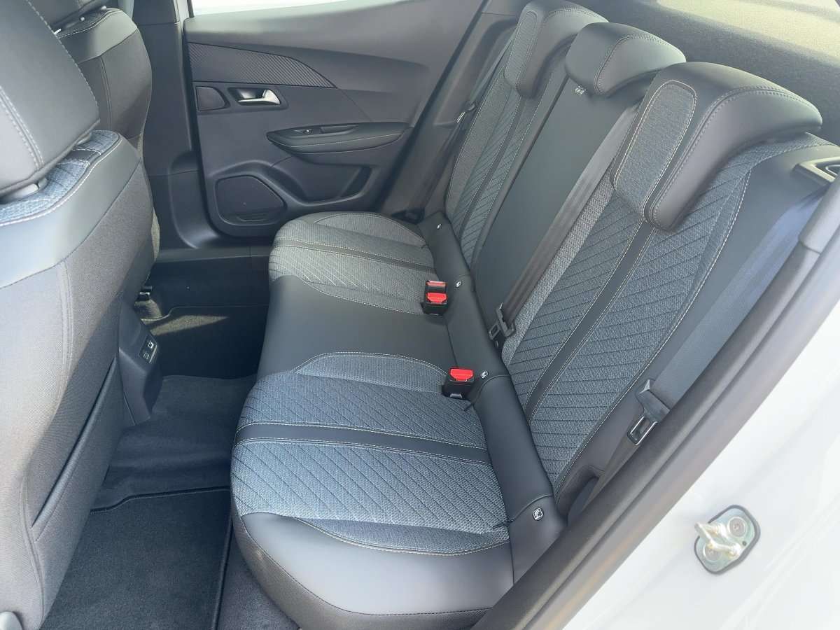 Fahrzeugbild eines Peugeot 2008