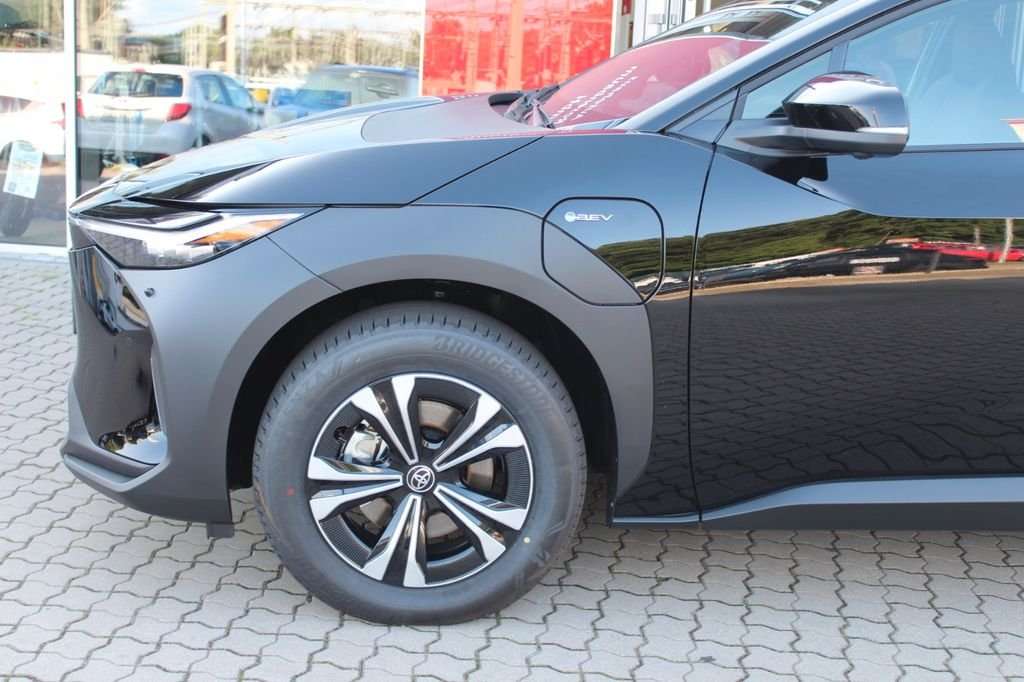Fahrzeugbild eines Toyota bZ4X