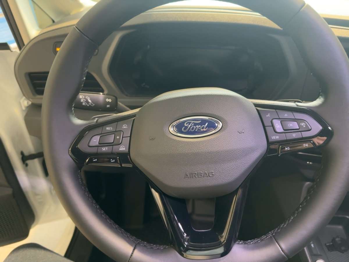 Fahrzeugbild eines Ford Transit Connect