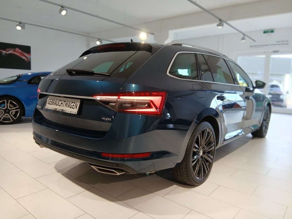 Fahrzeugbild eines Skoda Superb