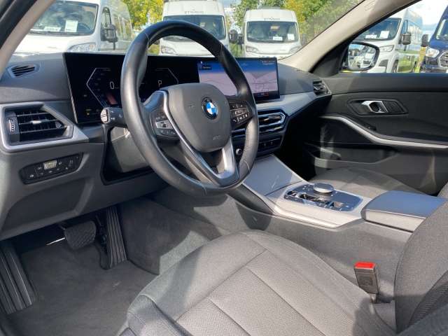 Fahrzeugbild eines BMW 3er-Reihe