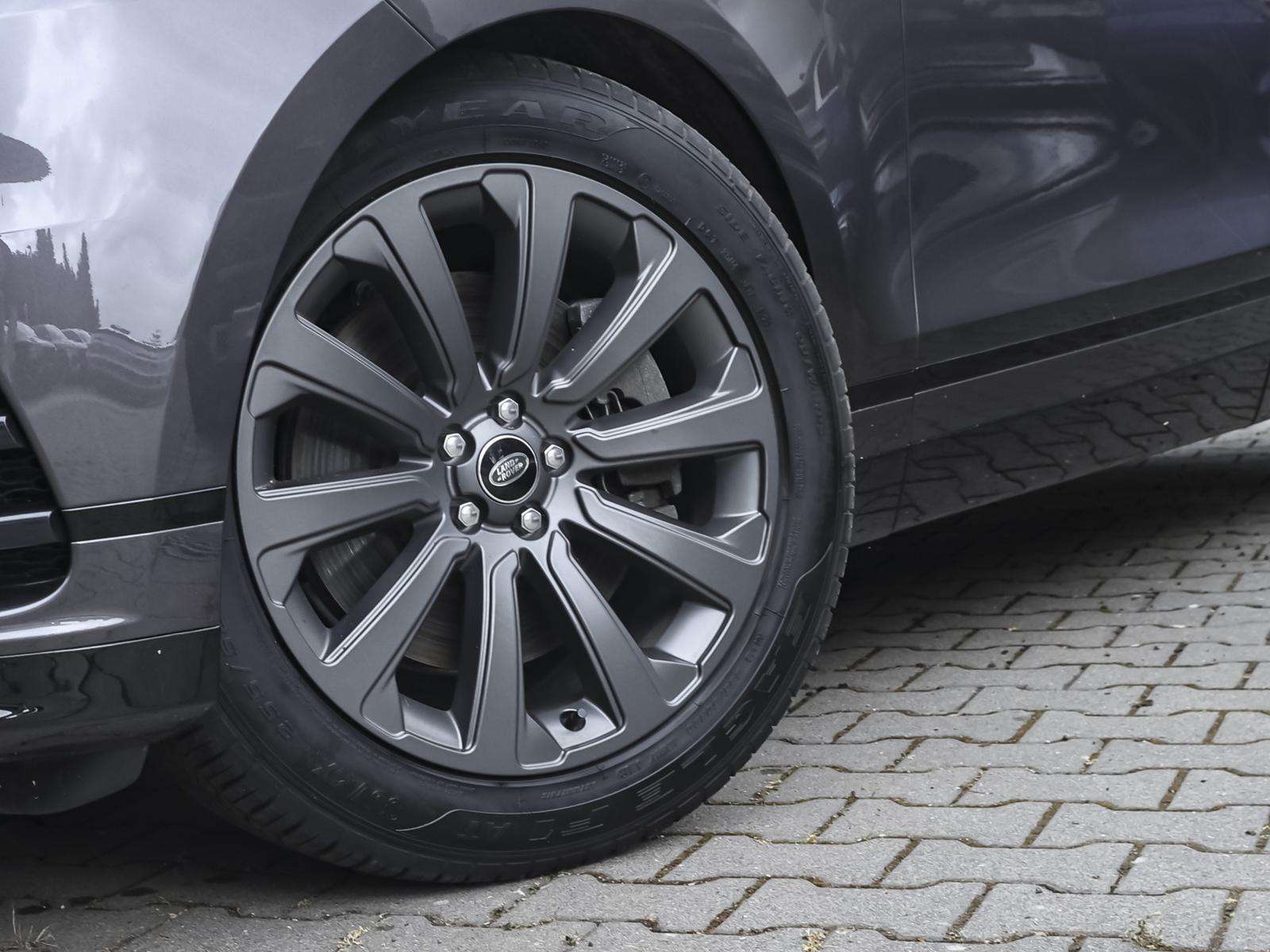 Fahrzeugbild eines Land Rover Range Rover Velar