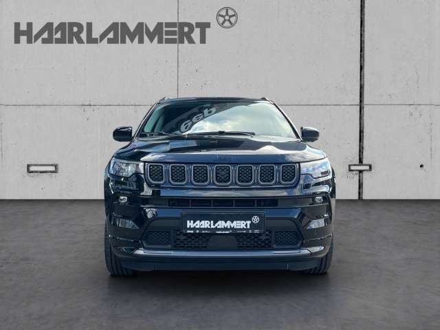 Fahrzeugbild eines Jeep Compass