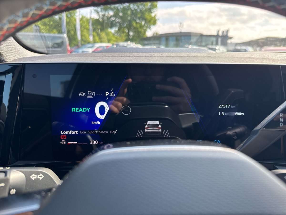Fahrzeugbild eines Renault Rafale