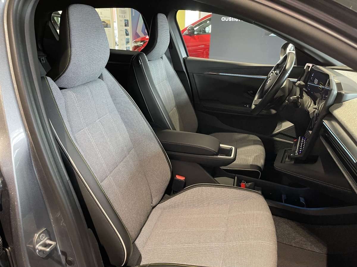 Fahrzeugbild eines Renault Megane E-TECH