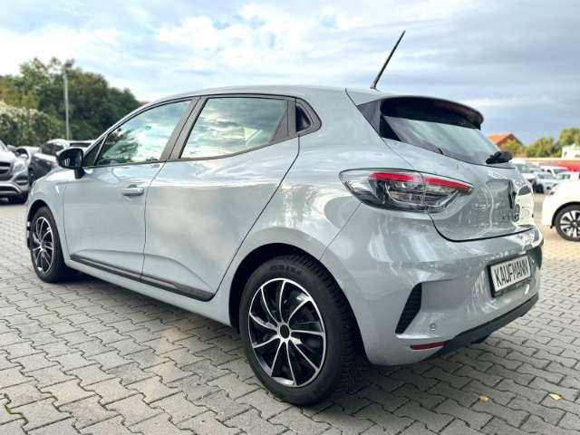 Fahrzeugbild eines Renault Clio