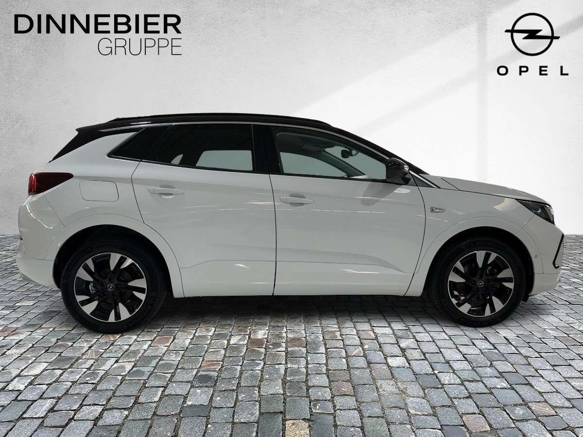 Fahrzeugbild eines Opel Grandland X