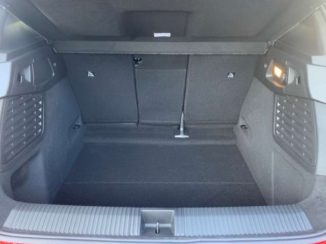 Fahrzeugbild eines Renault Scenic E-TECH