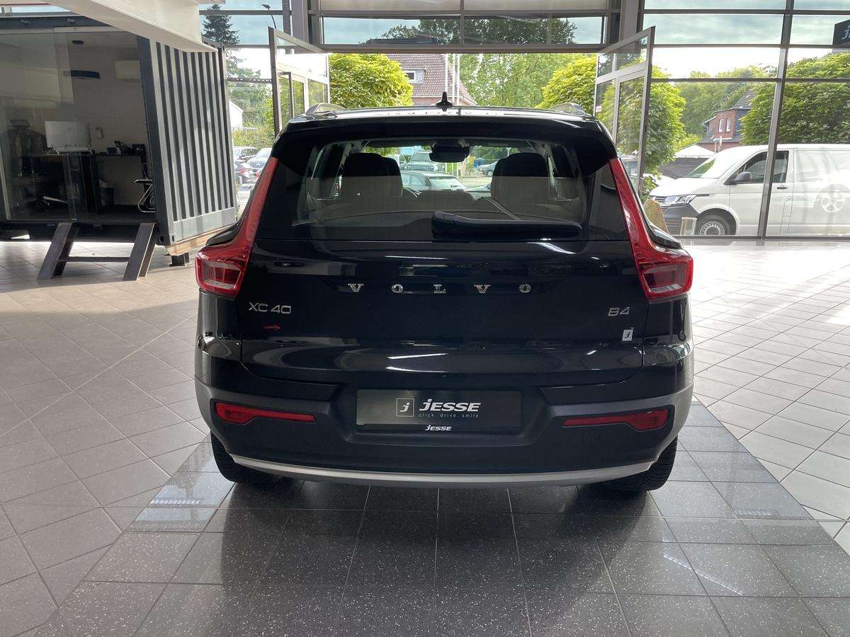 Fahrzeugbild eines Volvo XC40